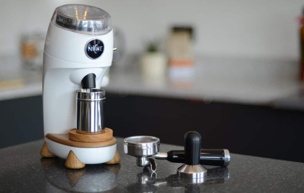 低至零研磨咖啡研磨机是家里最好的研磨bob博地址机。