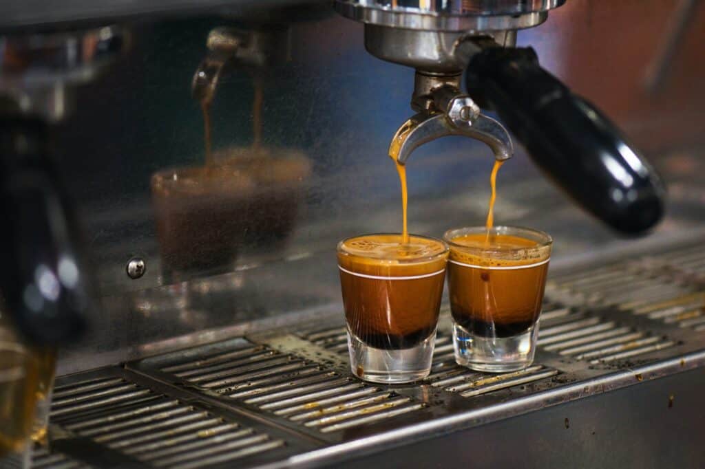 Ristretto and espresso have a shorter pull time than lengthy shots